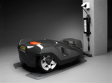 Robotska kosilica Husqvarna Automower 330 X 8